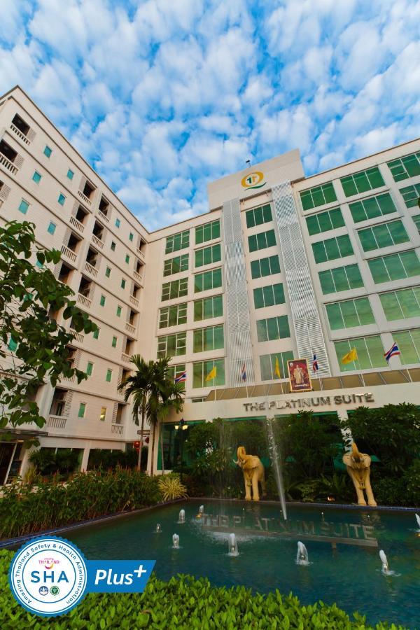 The Platinum Suite Bangkok Exterior foto